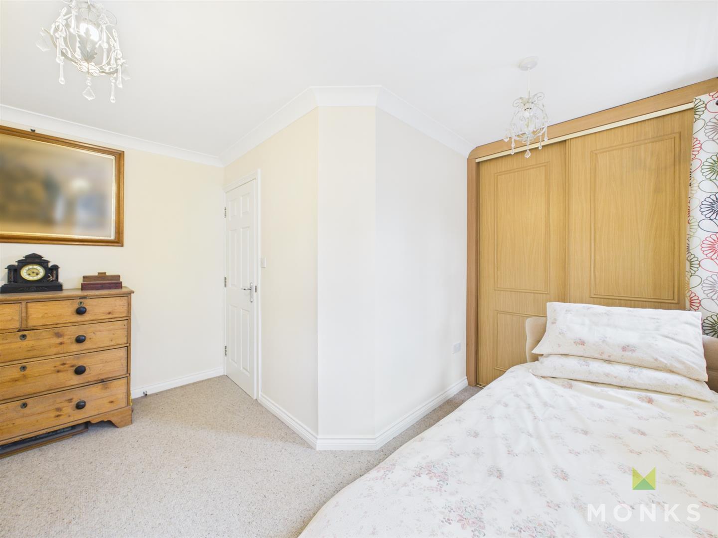 110 Welsh Walls, Oswestry, SY11 1RW For Sale